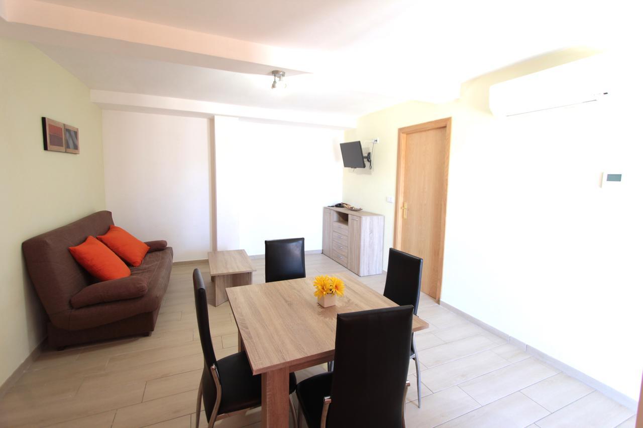 Apartamentos Giuliano Empuriabrava Esterno foto
